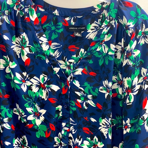 Top - Picture 2 of 3